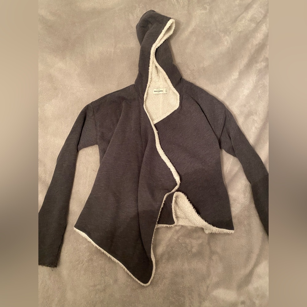 Abercrombie cardigan